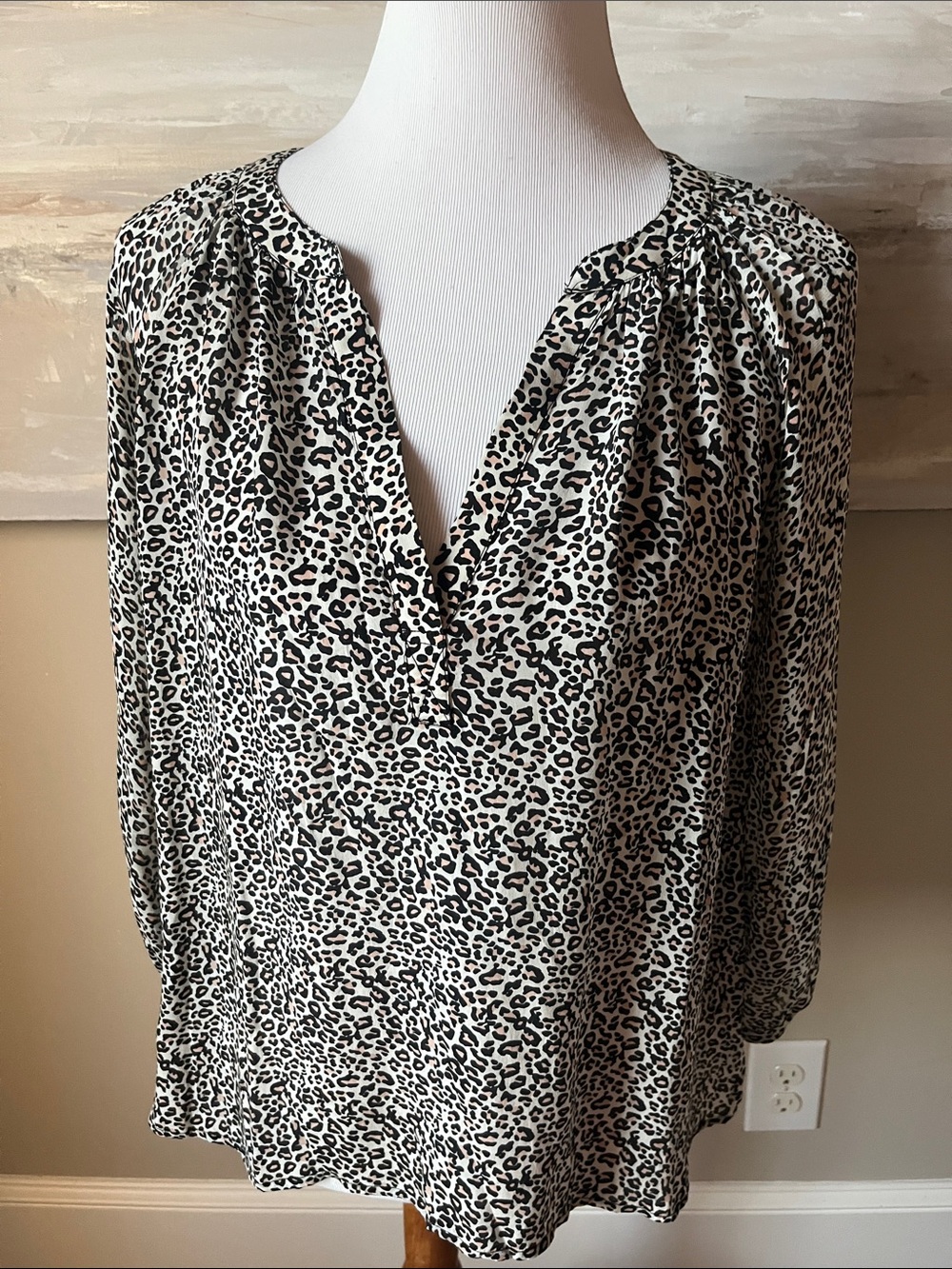 Velvet by Graham & Spencer leopard print blouse